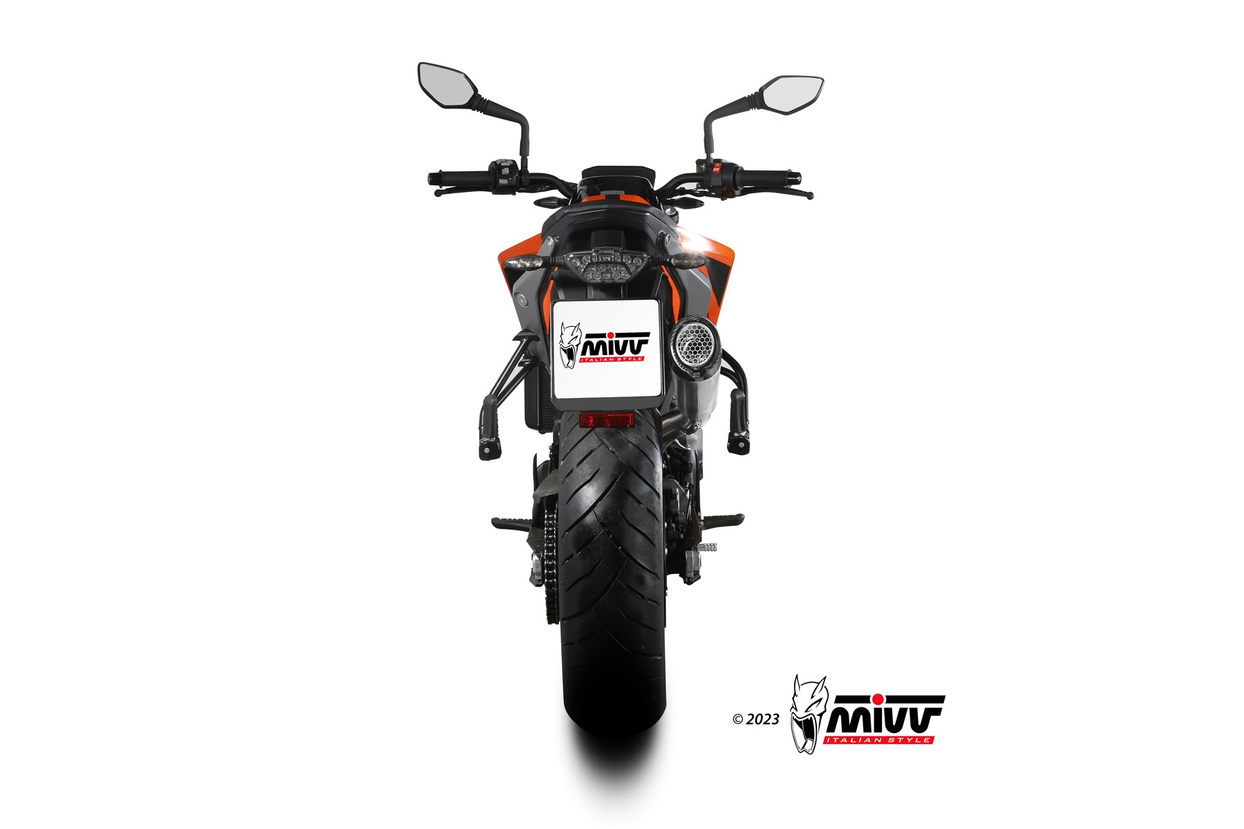 KTM_Duke790_23-_73KT020LC5T_03.jpg